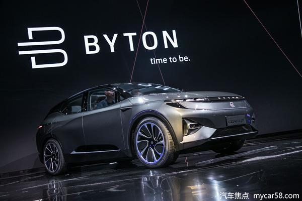 脑控车、自动驾驶各显神！通2018北京车展成黑科技秀