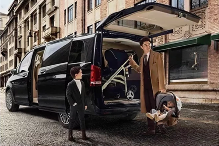 九华奔驰V级豪华多功能车 第四届展览会