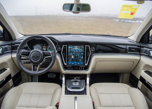 众泰T800于5月8日晚上市 定位中大型SUV