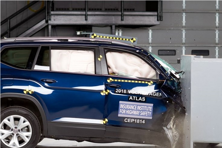 IIHS：8款中型/中大型SUV副驾正碰成绩