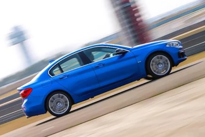 新BMW 1系三厢运动轿车创新驾趣横生