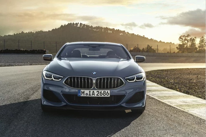 全新BMW 8系双门轿跑车量产在法全球首发