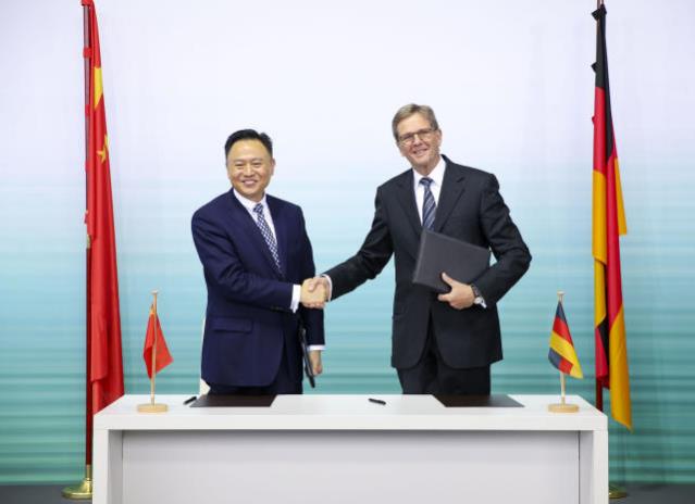 一汽与大众集团签署备忘录解决智能出行方案