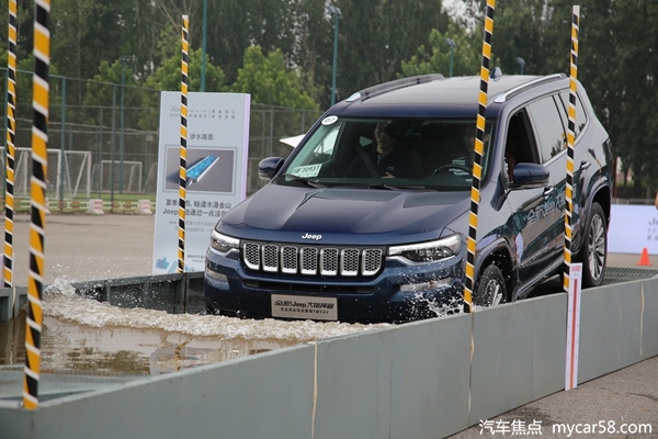 Jeep大指挥官发动机拆解浅析:除了双吹涡轮,还有什么?