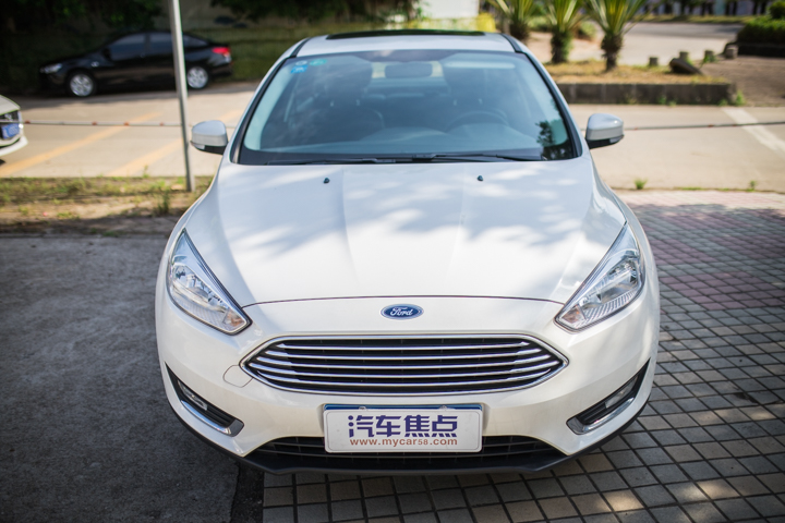 小排量三缸也能这么玩？ 试驾体验福特福克斯1.0T