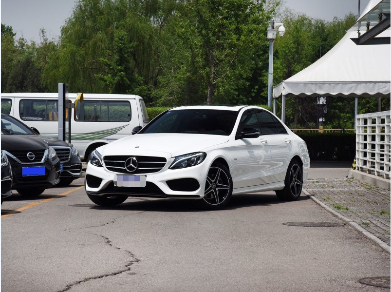 购奔驰C级享4.5万优惠 欢迎试乘试驾