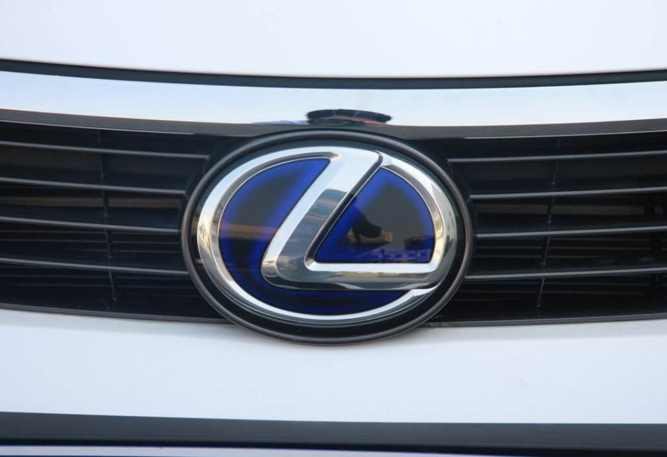 紧凑型豪华两厢车 雷克萨斯CT 200h多彩生活特别限量版 正式上市