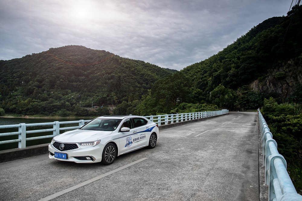 广汽Acura TLX-L “揽海听风，驾享悠然——寻找中国一号公路”活动正式开启