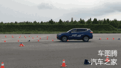 主打家庭化的WEY VV6，也有威武雄壮的一面