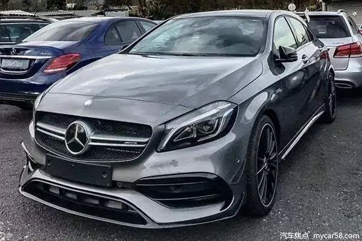 小巧吸睛的车适合女生开吗？奔驰A45 AMG、宝马M140i导购