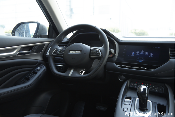 哈弗F7搭载智能语音黑科技 为年轻SUV助力