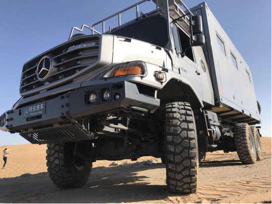 重磅来袭，科技改变生活的超级房车——奔驰6X6驱赛托斯最全解析！