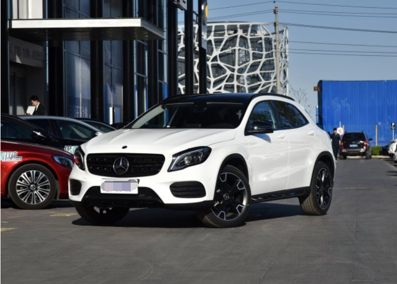 奔驰GLA促销优惠4.5万 欢迎到店赏鉴