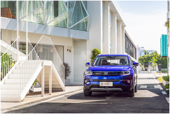 当红小型SUV，你选长安CS35 PLUS还是名爵ZS？