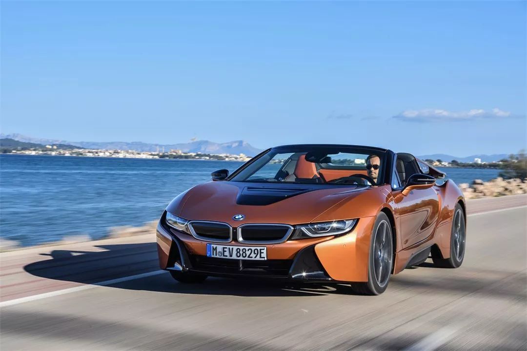 创新BMW i8敞篷跑车将在广州车展接受预定