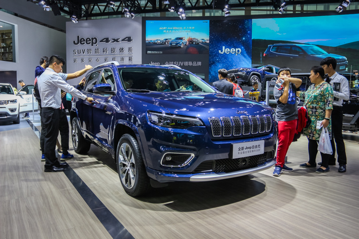 新款Jeep自由光即将上市，不到20万预售价值得入手吗？