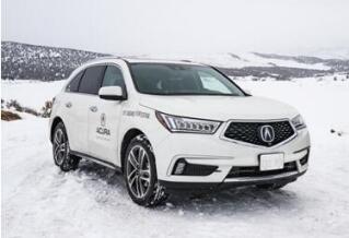 寒冬腊月 这款SUV竟敢在雪地里“撒野”!