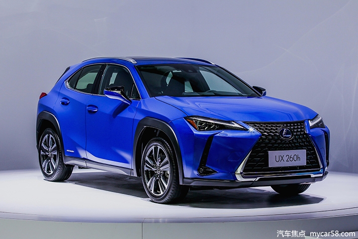 高颜值小钢炮，售价26.80-37.10万，雷克萨斯UX正式上市