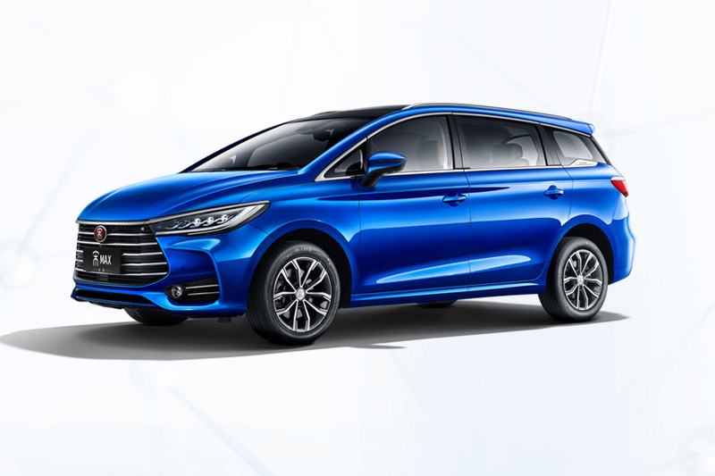 提升科技感,售7.99-12.99万元,2019款比亚迪宋MAX正式上市