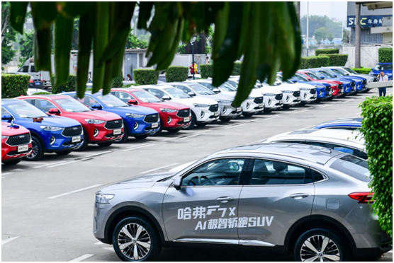 轿跑SUV极致定义者——哈弗F7x驾临鹏城，上演速度与激情
