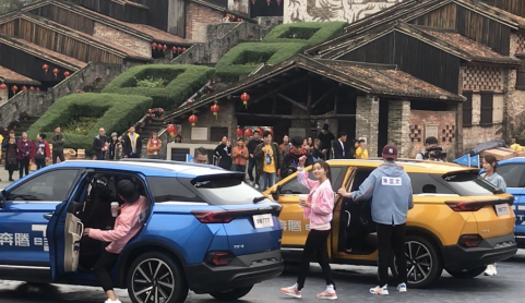  一汽奔腾T77携手《奔跑吧3》 传递满满正能量