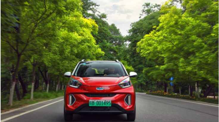 用车成本有多低?2019款小蚂蚁周通勤成本不到15元