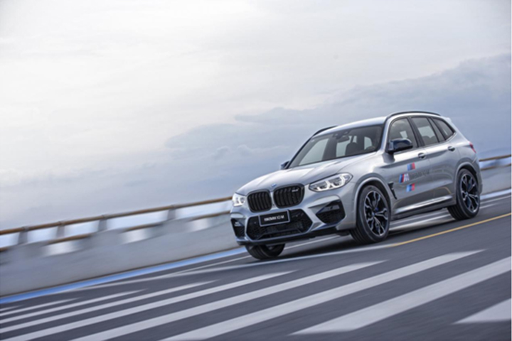 创新BMW X3 M、创新BMW X4 M及雷霆版激情上市