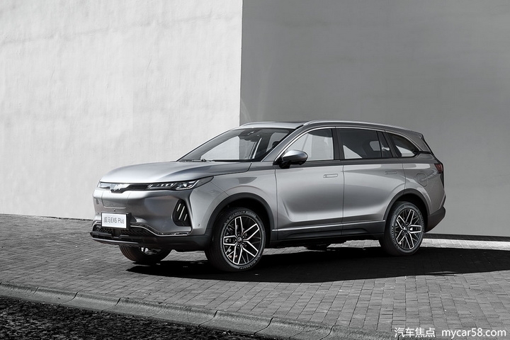 威马新增车型EX6 Plus正式上市，指导售价为23.99万，续航里程高达408km