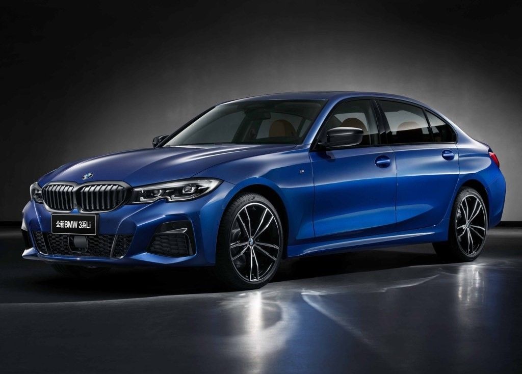科技、舒适、豪华、颜值均在线，搭2.0T+8AT，新一代3系值得入手吗？