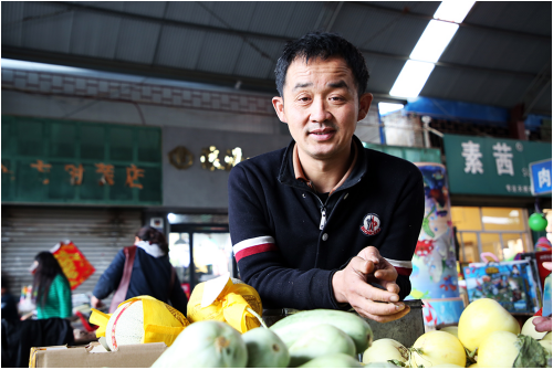 谢永超：和福田翔菱一起享受 水果摊上的恬静时光