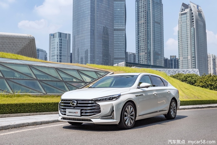 动力强气场足！试驾体验全新传祺GA8