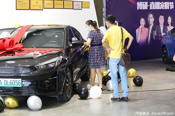 江淮iC5交车访谈