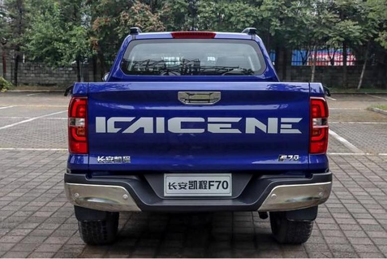 工具变玩具，静态体验长安凯程F70自动挡车型