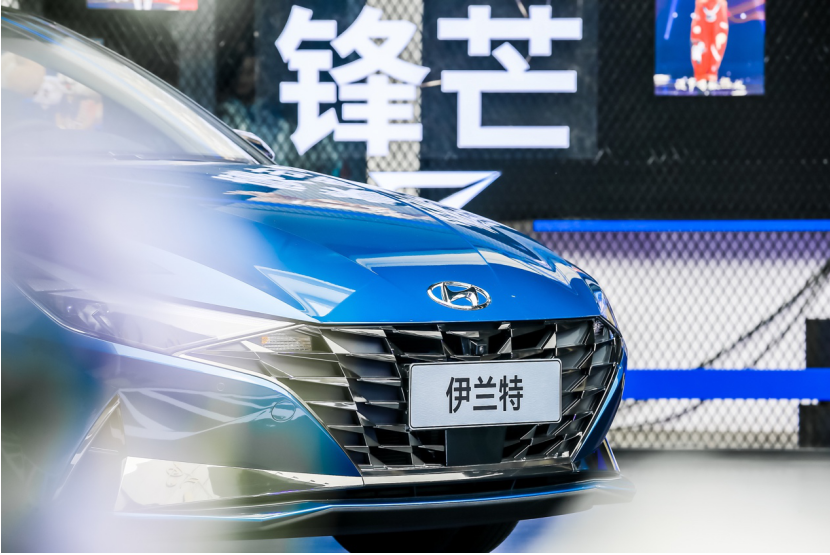 “男美妆博主”聊车：陪你打破常规，活出喜欢模样
