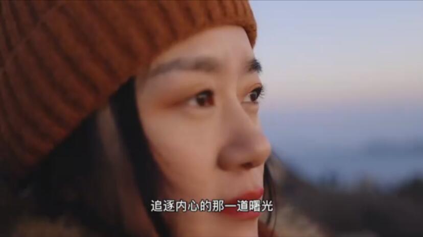 自在行走，环球旅行家YIYI的锋芒人生