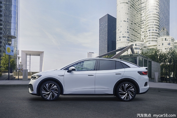 溜背带尾翼！德系纯电轿跑SUV，大众ID.5官图发布