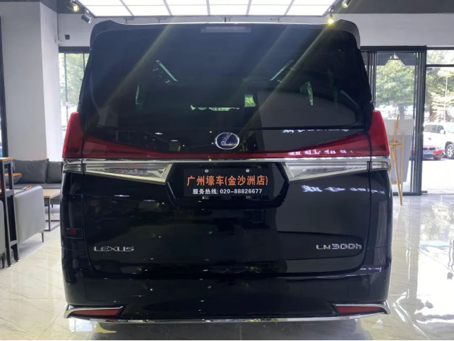 百万级的雷克萨斯LM300h MPV界领头羊
