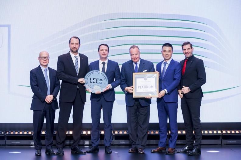 荣获绿色建筑LEED铂金级认证 海宁首家保时捷中心开业