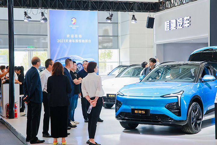 12万级轻越野SUV最优选探索06 重新定义四驱悦野SUV