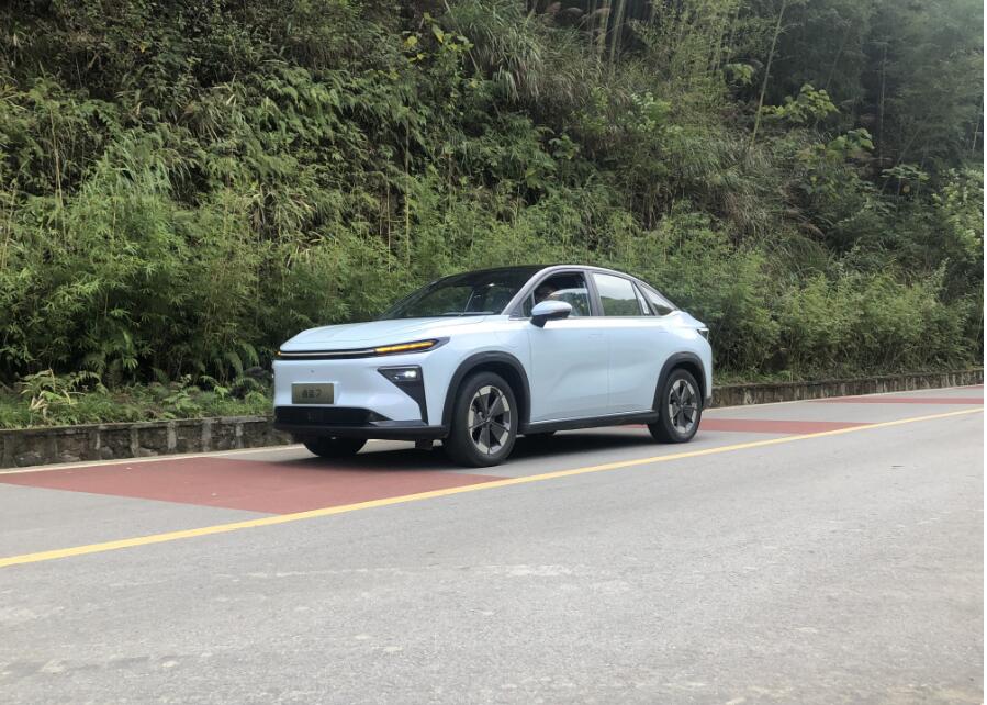  用硬实力将真诚进行到底 首试睿蓝7 智能后驱轿跑SUV