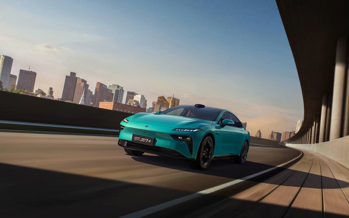 限时焕新价13.99万元起，“智美超能轿跑”东风奕派eπ007+正式上市