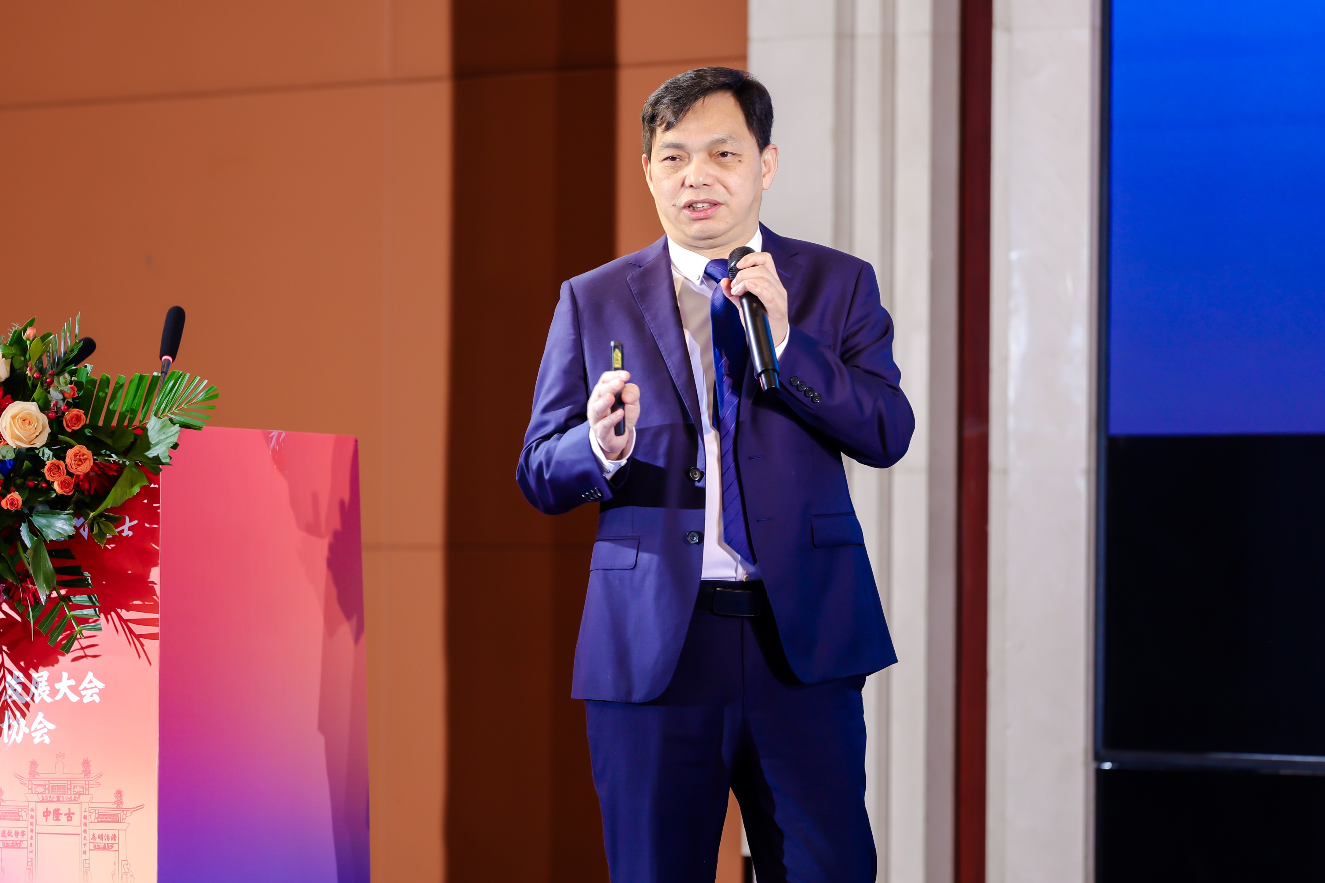 1766137441429143.jpg 王国进.jpg