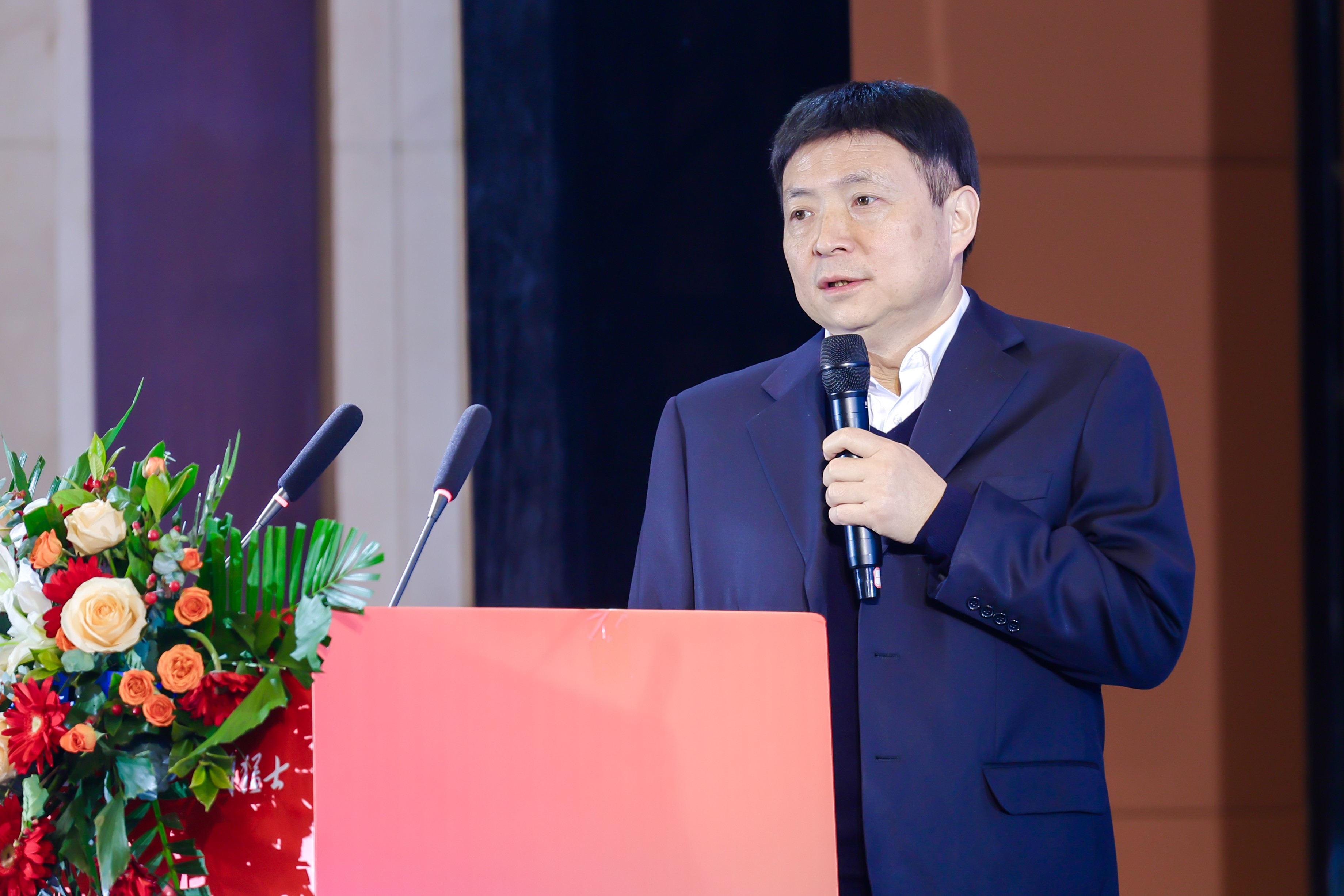 1766137504300336.jpg 徐卓虎.jpg