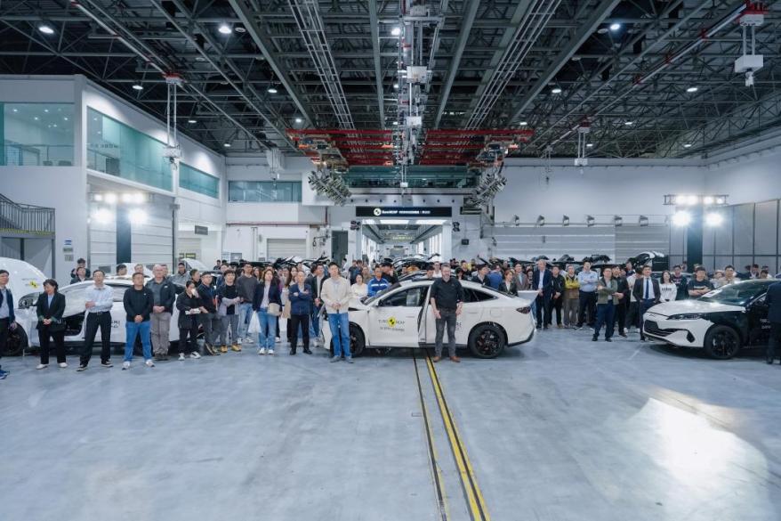 五一带家人自驾，就选星途 ET5！稳、爽、省，三大福利叠加太贴心