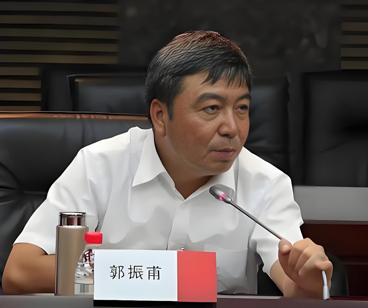 暑期出游的理想伙伴，星途ET5把舒适与安全藏在细节里