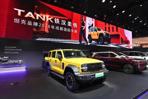 我的玩具是坦克 在成都车展见证坦克300共创变装计划